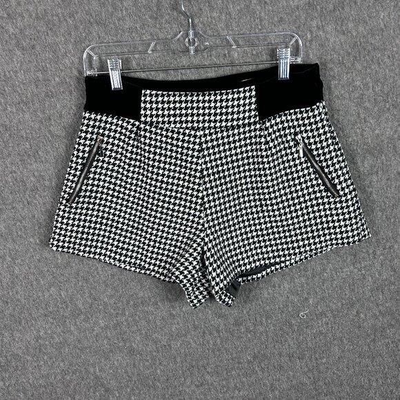 Five Plus Shorts Womens Large, Runs Smaller, Black White Houndstooth Lined - Picture 1 of 15